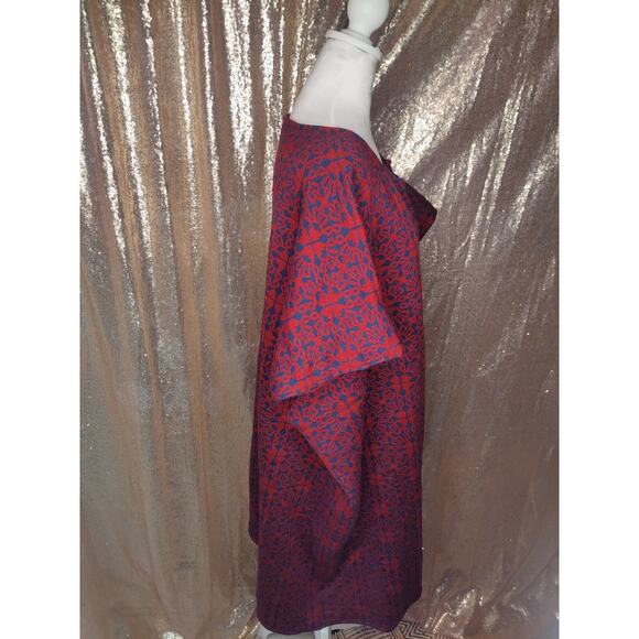 World Market Cape Short Sleeve Floral All Over Pattern Red Blue One Size - Picture 6 of 6